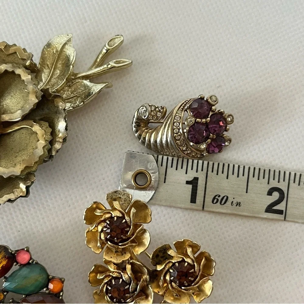 Vintage Brooch Set of 4 Gold Tone Floral Rhinestones Cornucopia